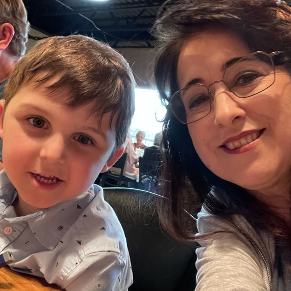 Meet your Posher, Monica - Picture 5 of 8